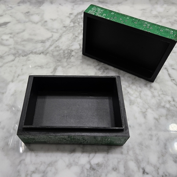 Green Computer Component - Picture 2 of 3